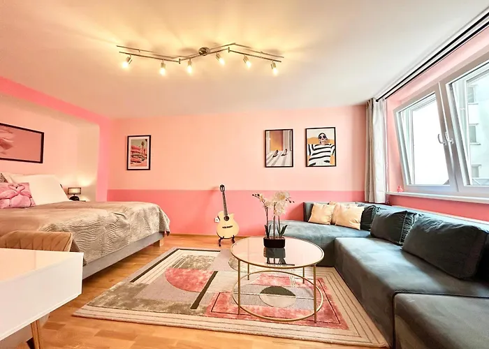2-bedroom Next To Stadtpark Bécs